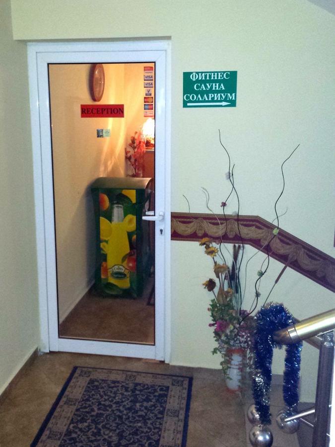 Hotel Triumph Yeni Zağra Dış mekan fotoğraf