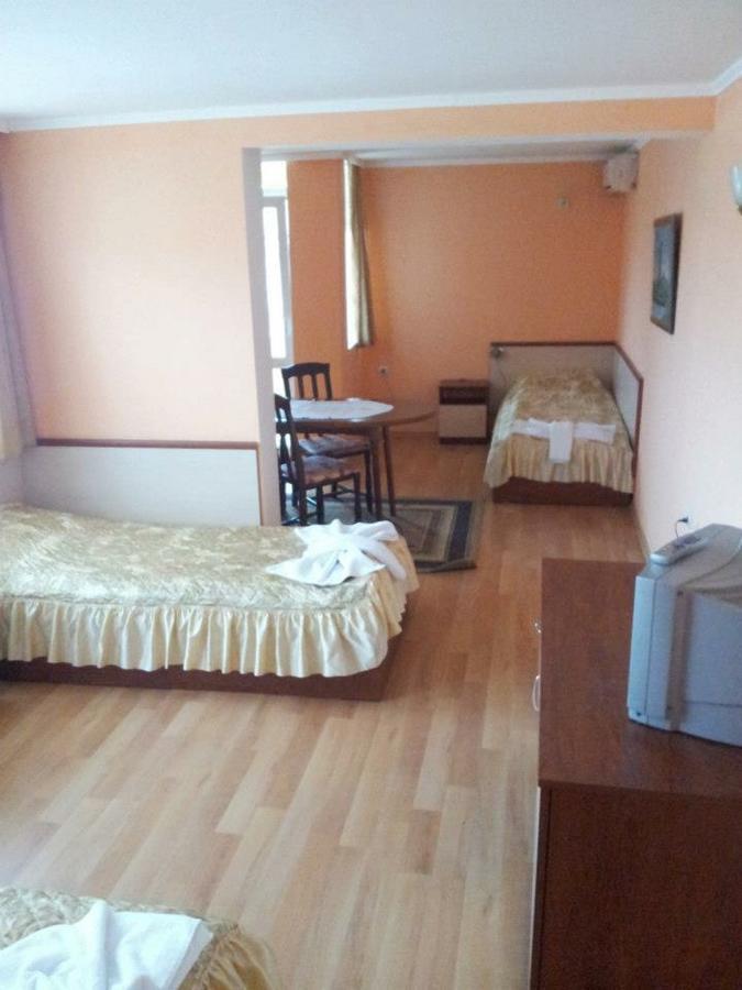 Hotel Triumph Yeni Zağra Dış mekan fotoğraf