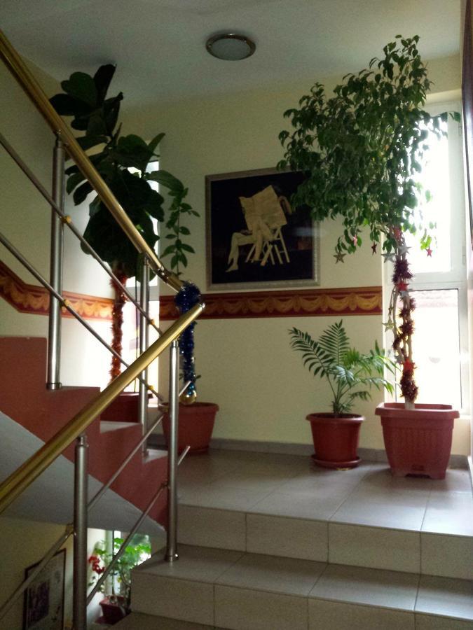 Hotel Triumph Yeni Zağra Dış mekan fotoğraf