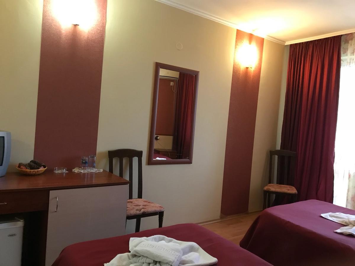 Hotel Triumph Yeni Zağra Dış mekan fotoğraf